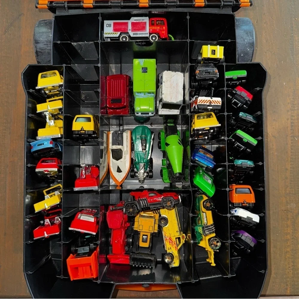 Hot Wheels Luggage Style Case And Over 35 Cars Hot Wheels And More Some Vintage
